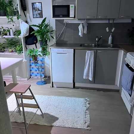 아파트 One Room, Kitchen, Balcony